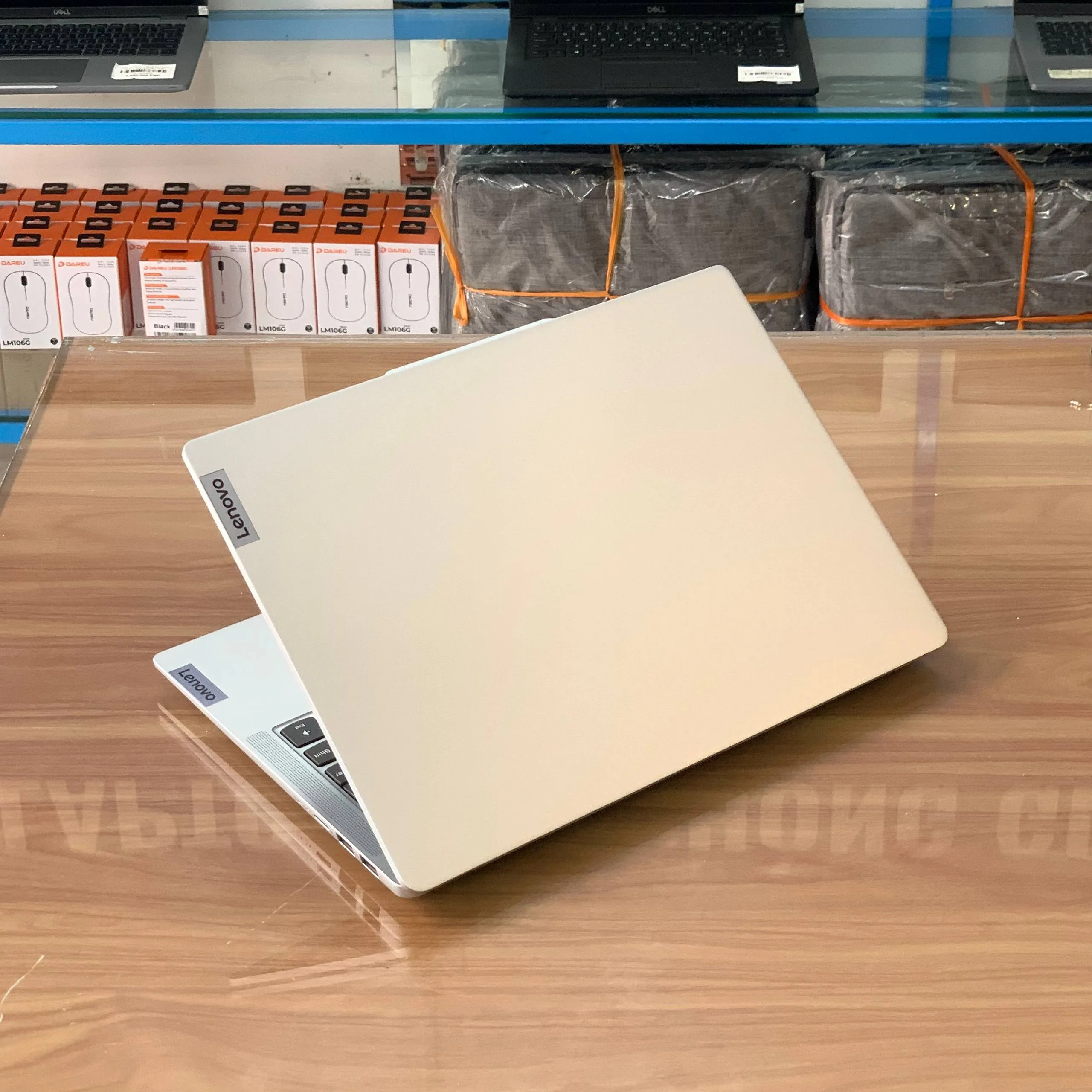 Laptop Lenovo IdeaPad Slim 5 14APH9 83DB/ AMD Ryzen 7 8745H/ Ram 16GB/ SSD 512GB/ FHD (Like New)